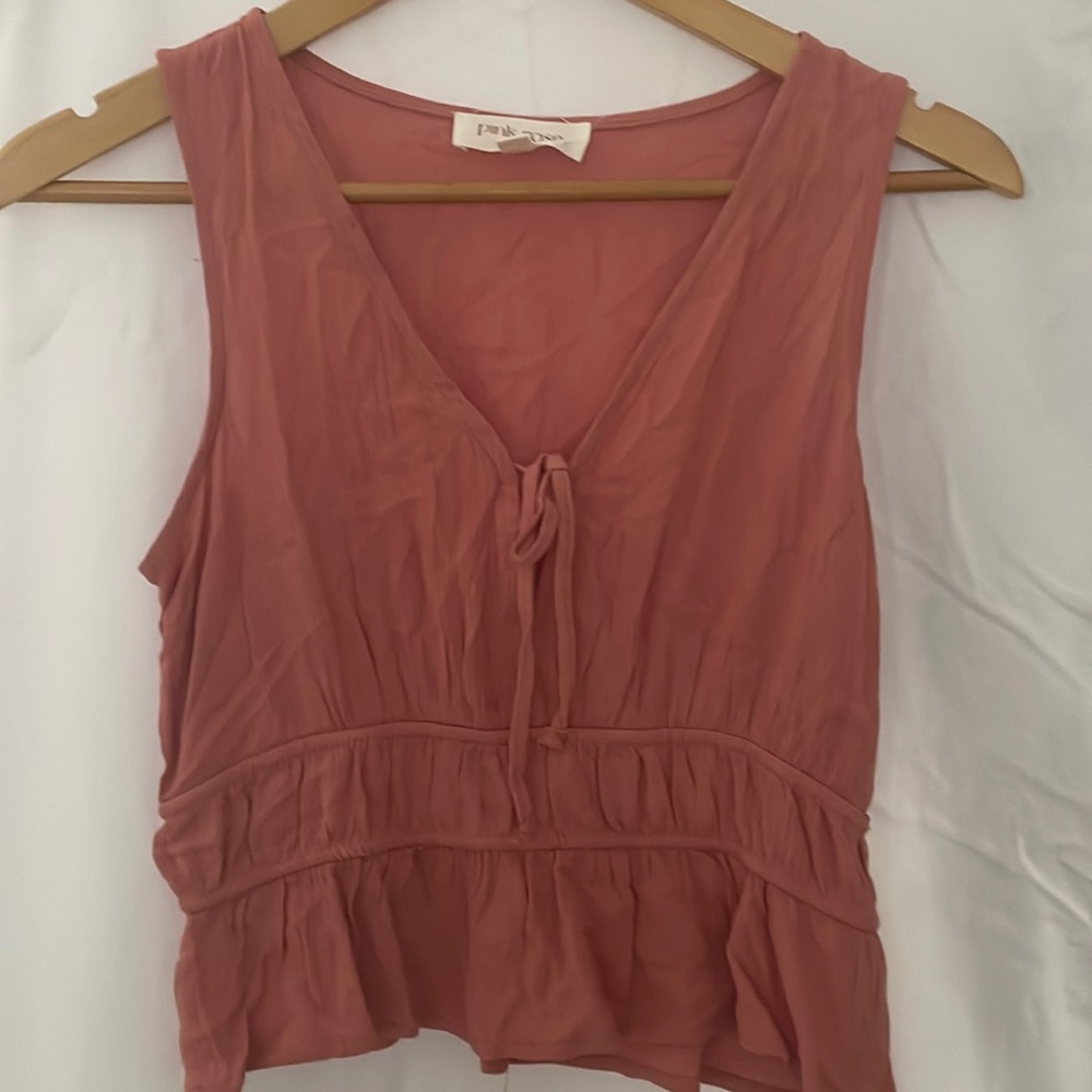 Pink casual tank, waist length